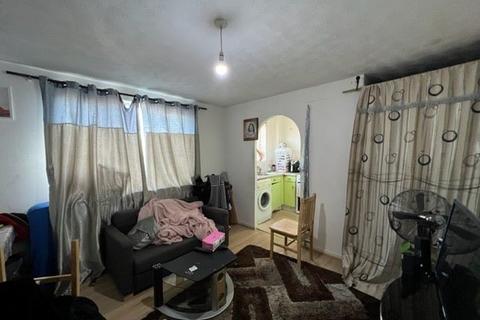 90 Bradley Road, Enfield, EN3 6LT