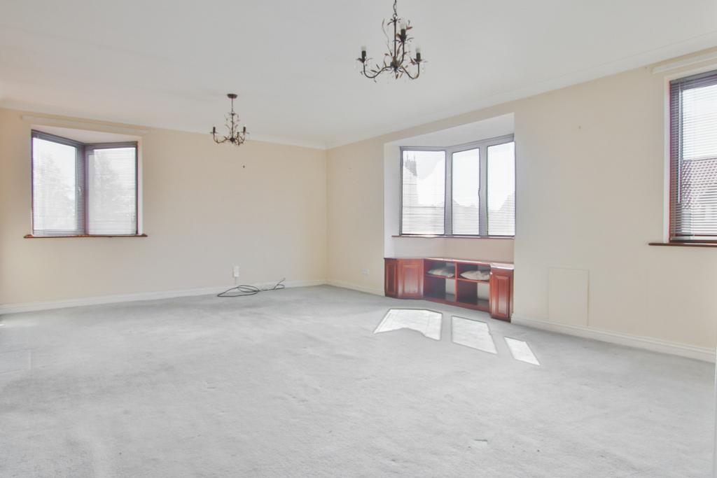 Outer Trinities, Beverley, HU17 0HN 2 bed £180,000