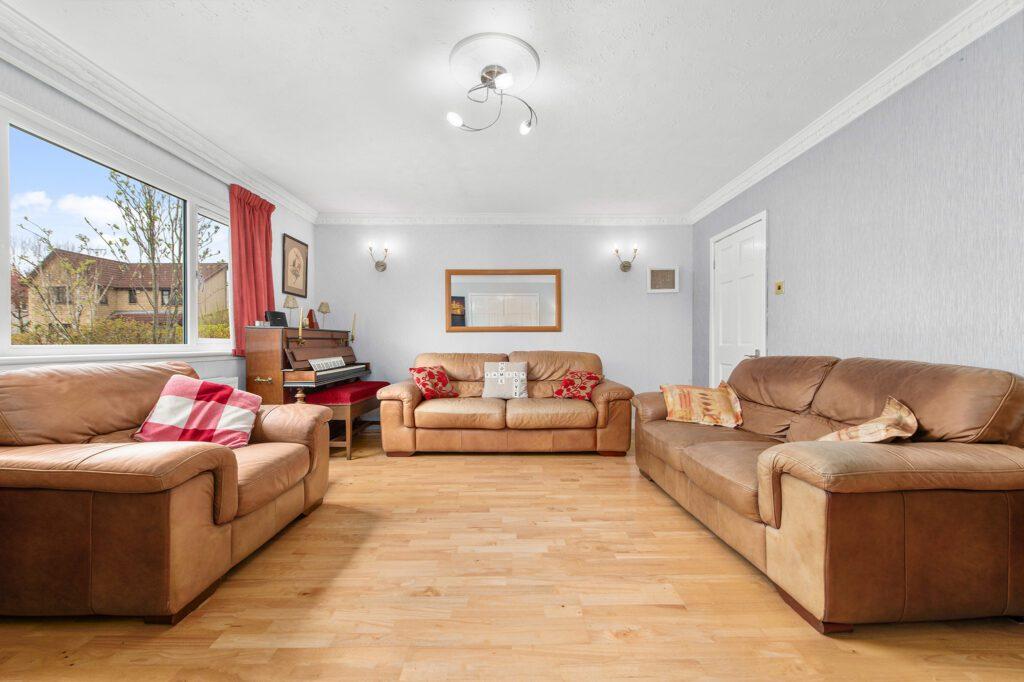 Glenorchil View, Auchterarder, PH3 3 bed detached bungalow for sale £