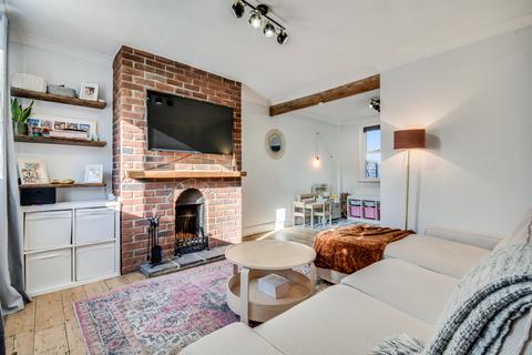 2 bedroom end of terrace house for sale, Baddow Road, Great Baddow, Chelmsford