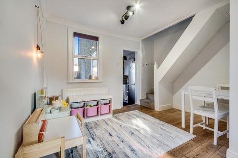 2 bedroom end of terrace house for sale, Baddow Road, Great Baddow, Chelmsford
