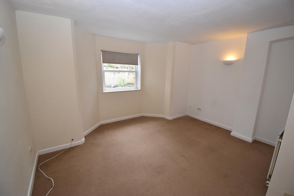 Milverton Terrace, Leamington Spa... 1 bed flat £160,000