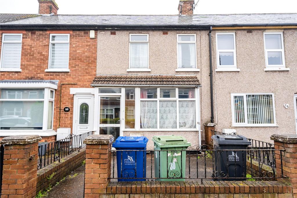 Fairfax Road, Grimsby, Lincolnshire... 3 bed terraced house £75,000