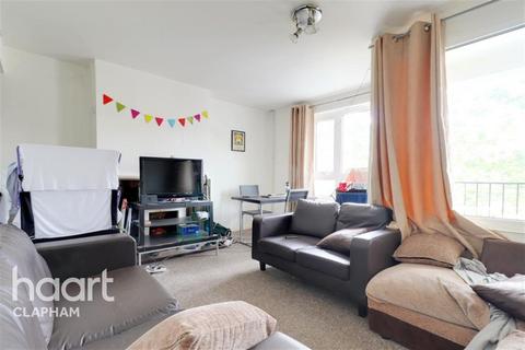 3 bedroom flat to rent - Clarence Crescent, SW4