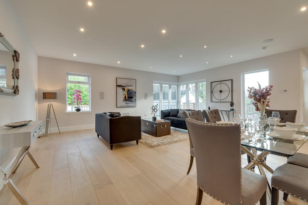 Kelvinside Gardens East, North Kelvinside, Glasgow, G20 6BE 4 bed