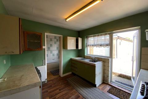 160 Roding Road, Loughton, IG10 3BS