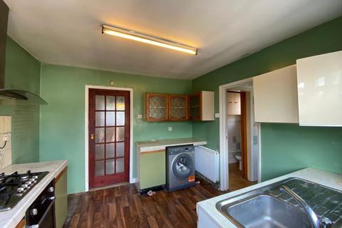 160 Roding Road, Loughton, IG10 3BS