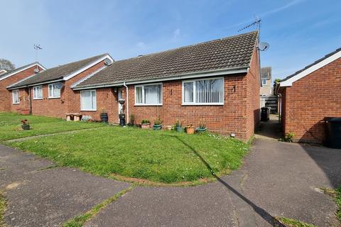 3 bedroom semi-detached bungalow for sale, Maltings Drive, Harleston