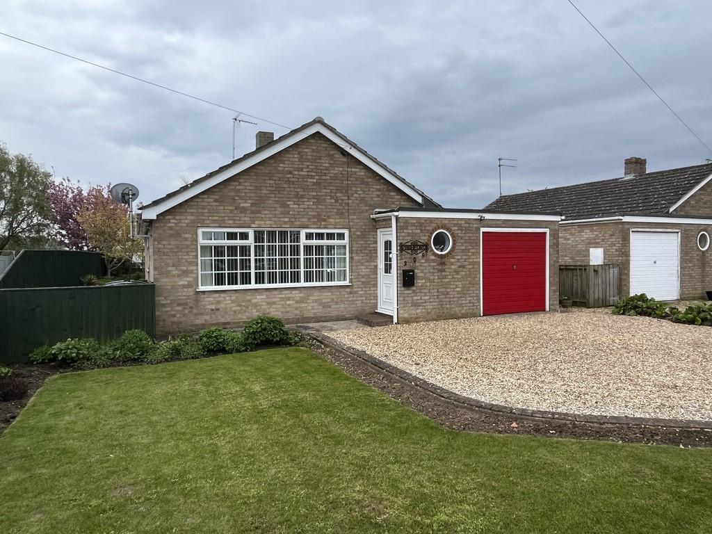 Smeeth Road, Marshland St. James 2 bed detached bungalow for sale £