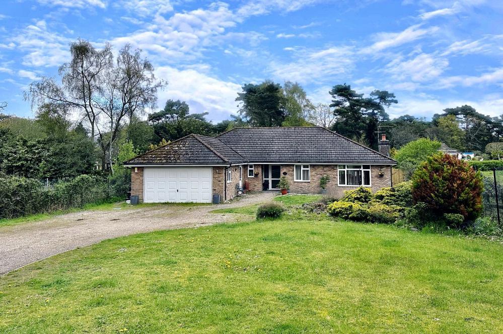 St Leonards, Ringwood, BH24 2SH 3 bed bungalow for sale £750,000