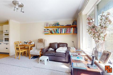 31 Steep Hill, Croydon, CR0 5QS