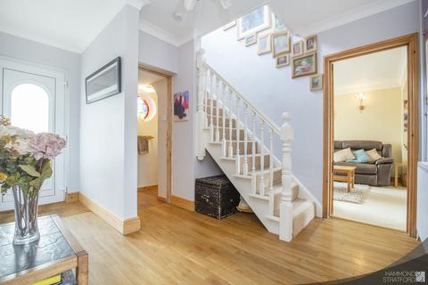 The Fairways, 8 Dodds Road, Attleborough, NR17 2HH