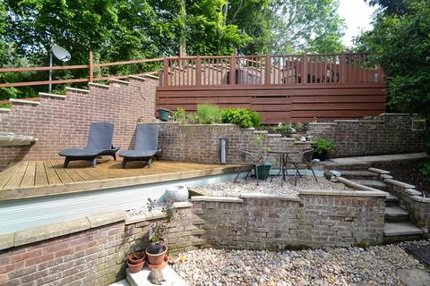 22 Beatty Close, Ringwood, BH24 1XR