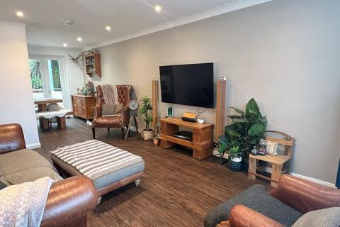22 Beatty Close, Ringwood, BH24 1XR