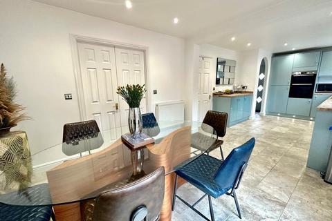 4 bedroom detached house for sale - Pant Poeth, Broadlands, Bridgend, Bridgend County Borough, CF31 5BD