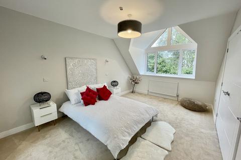 3 bedroom detached house for sale, Hanham Road, Corfe Mullen