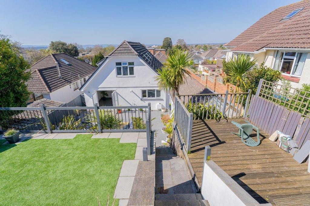 Courtenay Road, Lower Parkstone, Poole, Dorset, BH14 4 bed detached house for sale £780,000