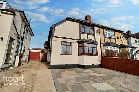 4 bedroom semi-detached house for sale, Church Road, Romford