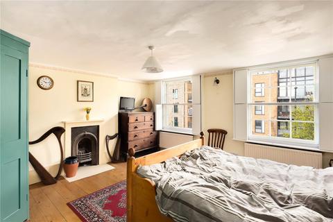 3 bedroom terraced house for sale, Mare Street, Hackney, London, E8