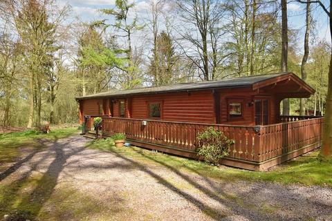 3 bedroom chalet for sale, 18 Kenwick Park, Louth LN11 8NP