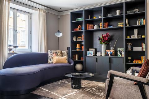 1 bedroom apartment to rent, Southampton Street, Covent Garden WC2