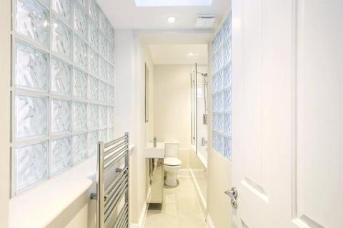 2 bedroom flat to rent, Kings Road, Chelsea, London