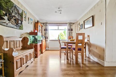 14 Horley Close, Bexleyheath, DA6 7HS