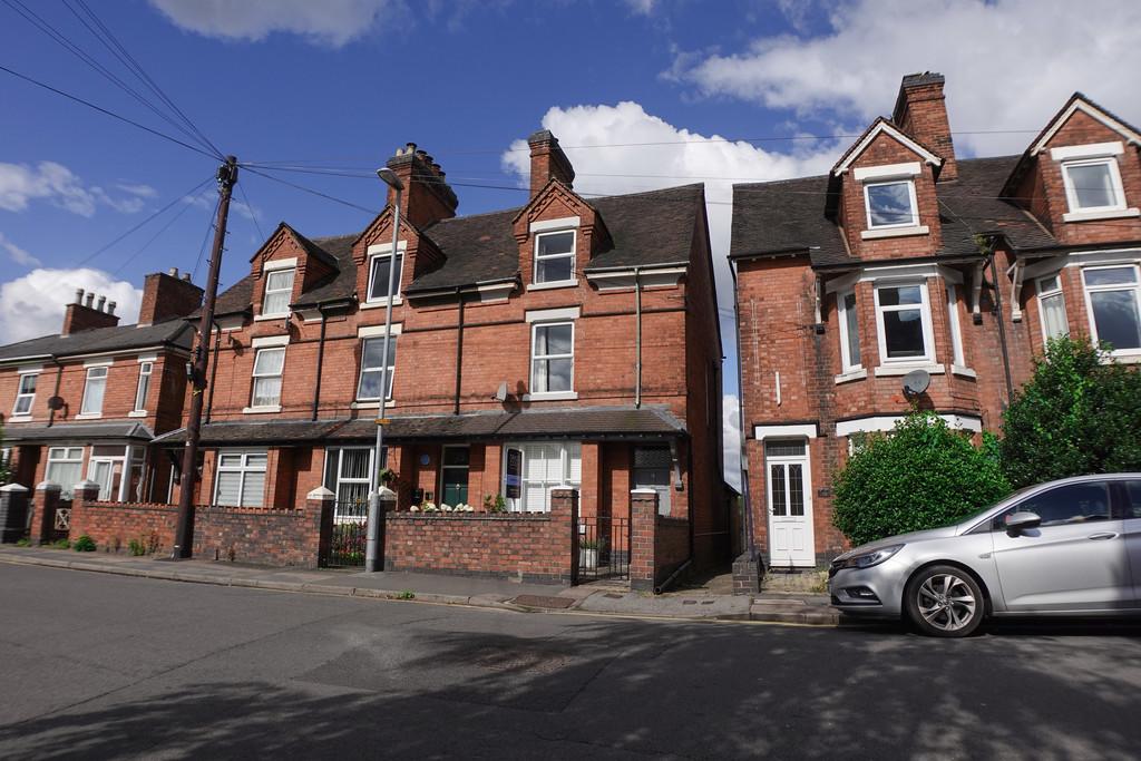 Orchard Street, Tamworth 3 bed end of terrace house for sale £259,000