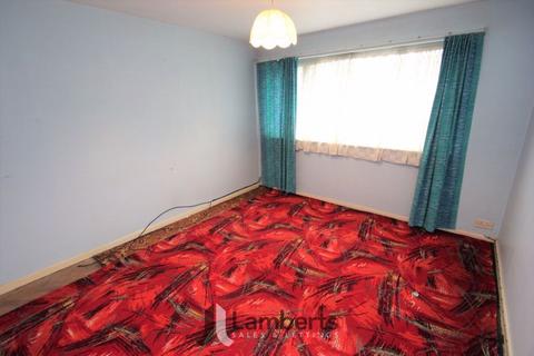 12 Lansdowne Crescent, Studley, B80 7RJ