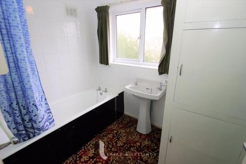12 Lansdowne Crescent, Studley, B80 7RJ