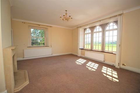 5 bedroom farm house to rent - Staverton Road, Holt