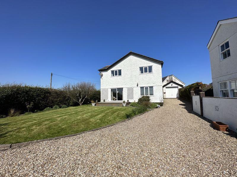 Menai Bridge, Isle of Anglesey 4 bed detached house for sale £385,000