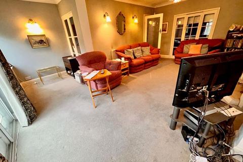 168 Maney Hill Road, Sutton Coldfield, B72 1JW