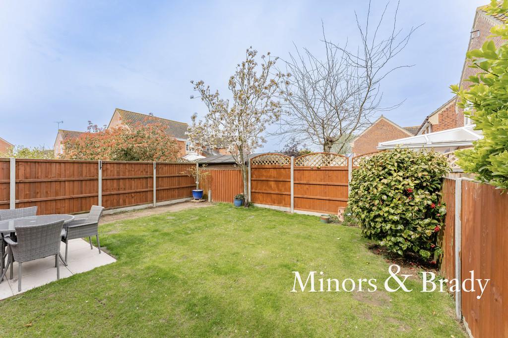 Alder Close, North Walsham 3 bed detached house for sale £300,000