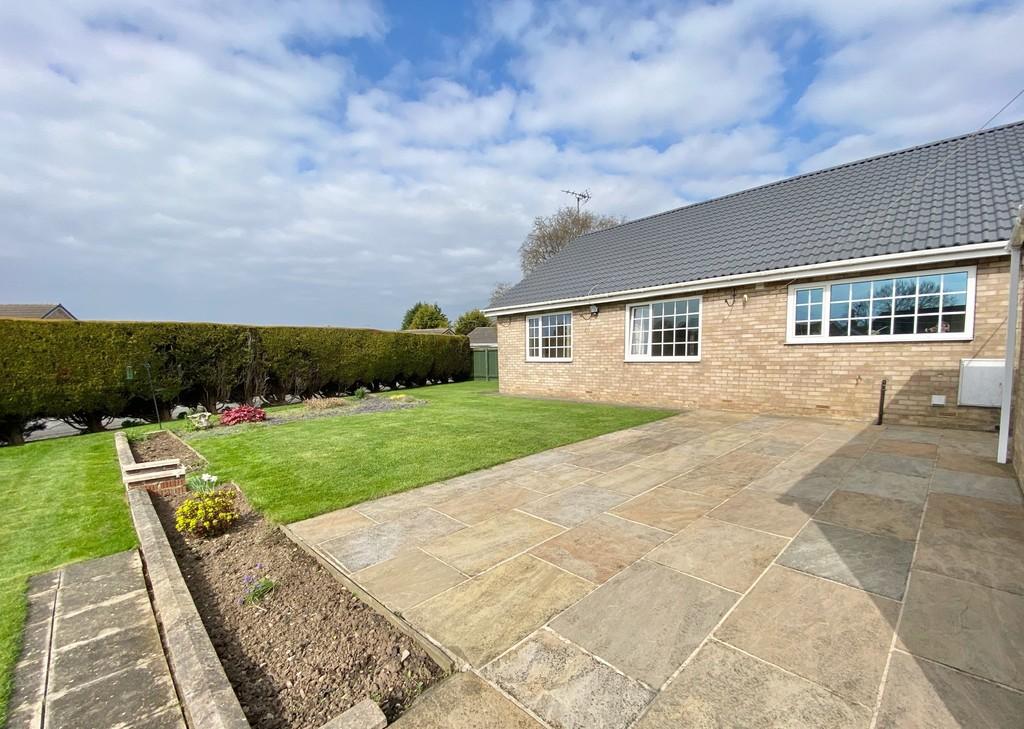 Londesborough Road, Hutton Cranswick 3 bed detached bungalow £330,000
