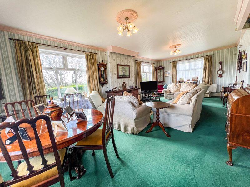 Moorlands, Waggon Road, BEST & FINAL OFFER 15/05 1PM 5 bed detached