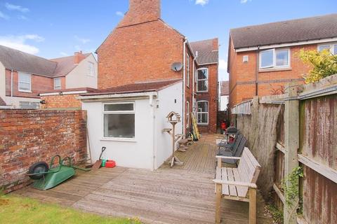 25 Ashtree Road, Walsall, WS3 4LR