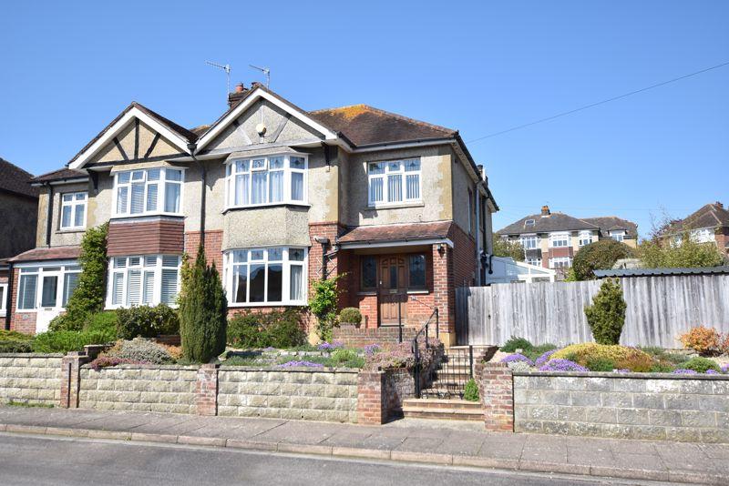 Feversham Road, Salisbury *VIDEO TOUR* 4 bed semidetached house for