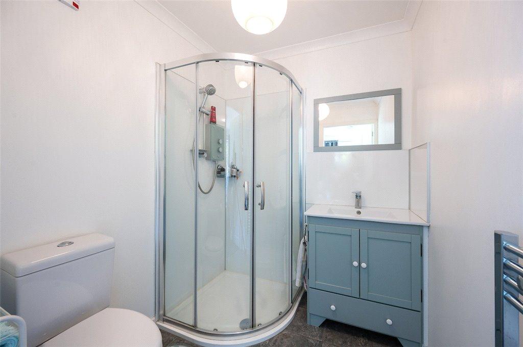 Studio Shower Room
