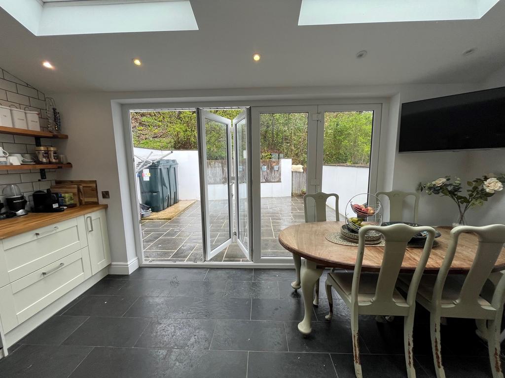 Open Plan Kitchen and Dining Room