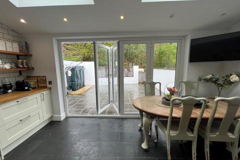 3 Glanafon, Aberaeron, SA46 0EW