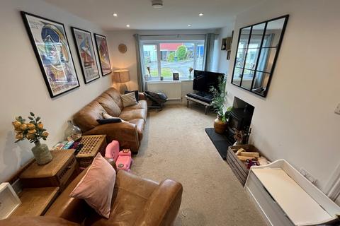 3 Glanafon, Aberaeron, SA46 0EW