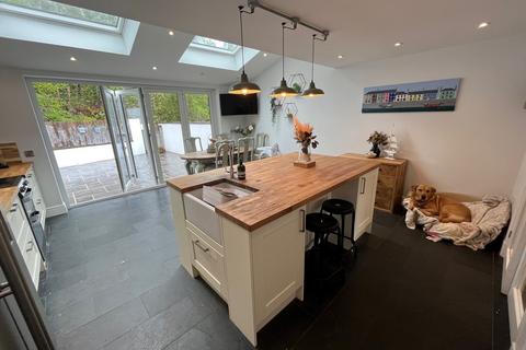 3 Glanafon, Aberaeron, SA46 0EW