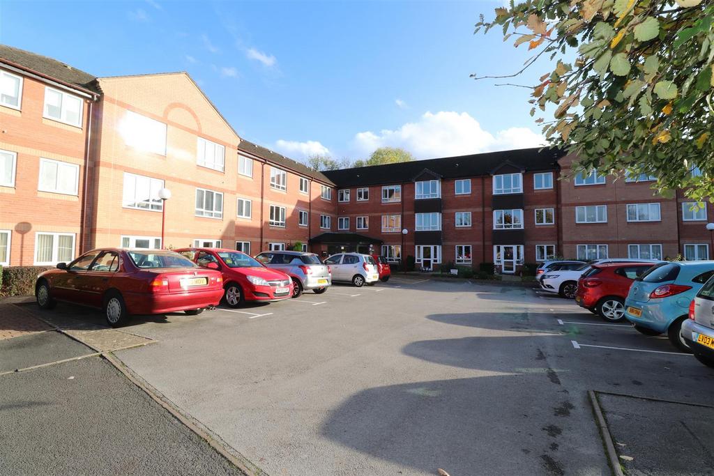Ashdene Gardens, Kenilworth 2 bed house share for sale £149,950