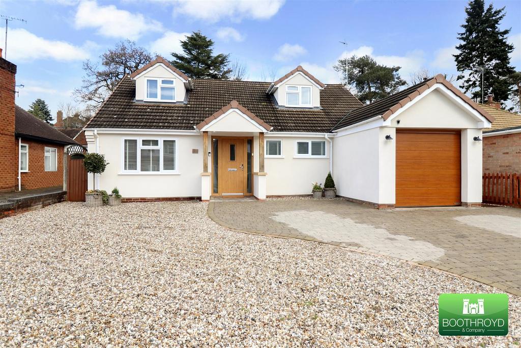 Brookside Avenue, Kenilworth 4 bed detached bungalow £665,000