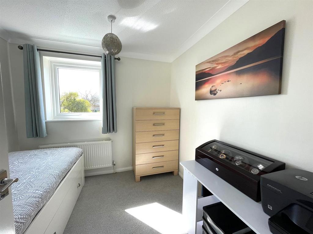 Bedroom 4.jpg