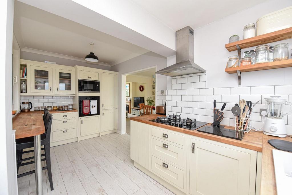 Kitchen-Breakfast Room