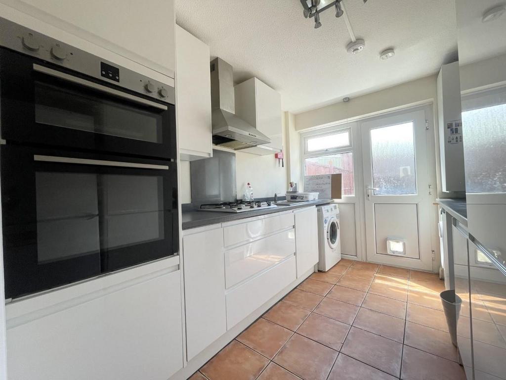 Underhill Road, Matson, Gloucester 3 bed terraced house for sale £190,000