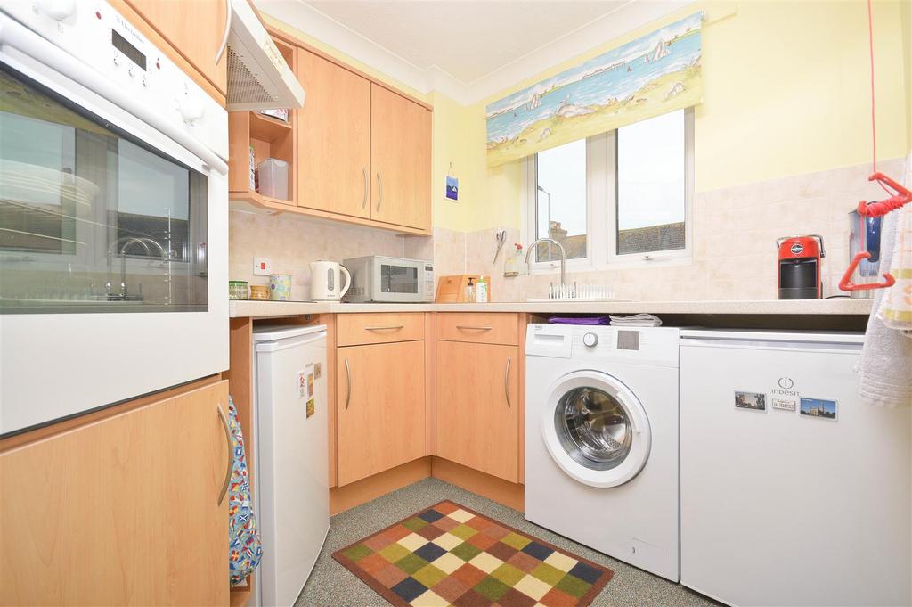 Whitley Road, Eastbourne 1 bed retirement property for sale £109,950