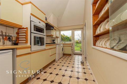 152 Abbots Road, Abbots Langley, WD5 0BL